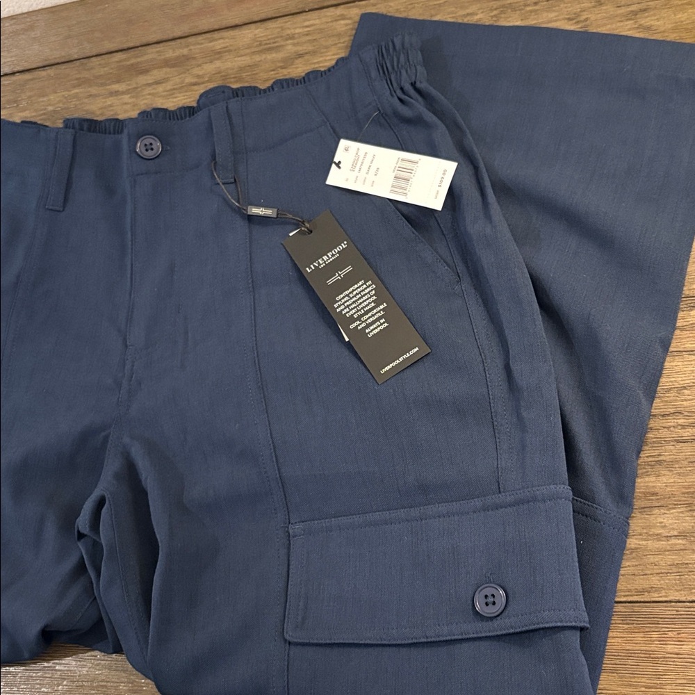 NWT [Liverpool] LA Hi-rise Cargo Crop Straight Pants Dark Navy Blue Women’s 8/29 - Picture 5 of 12